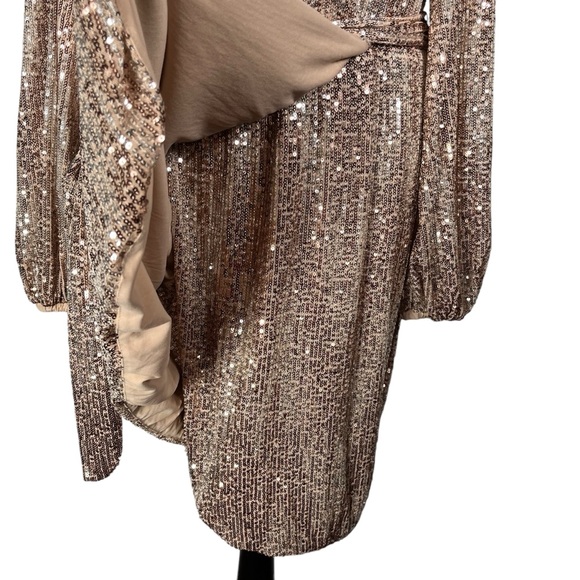 Venus Beige Sequin Cocktail Dress Faux Wrap Tan Metallic V-Neck Balloon Sleeves - Picture 6 of 17
